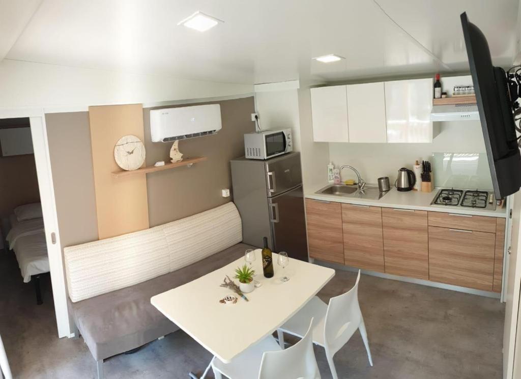 Oaza Mira Mobile Houses - Camp Basko Polje #Bestoffer Baska Voda Luaran gambar